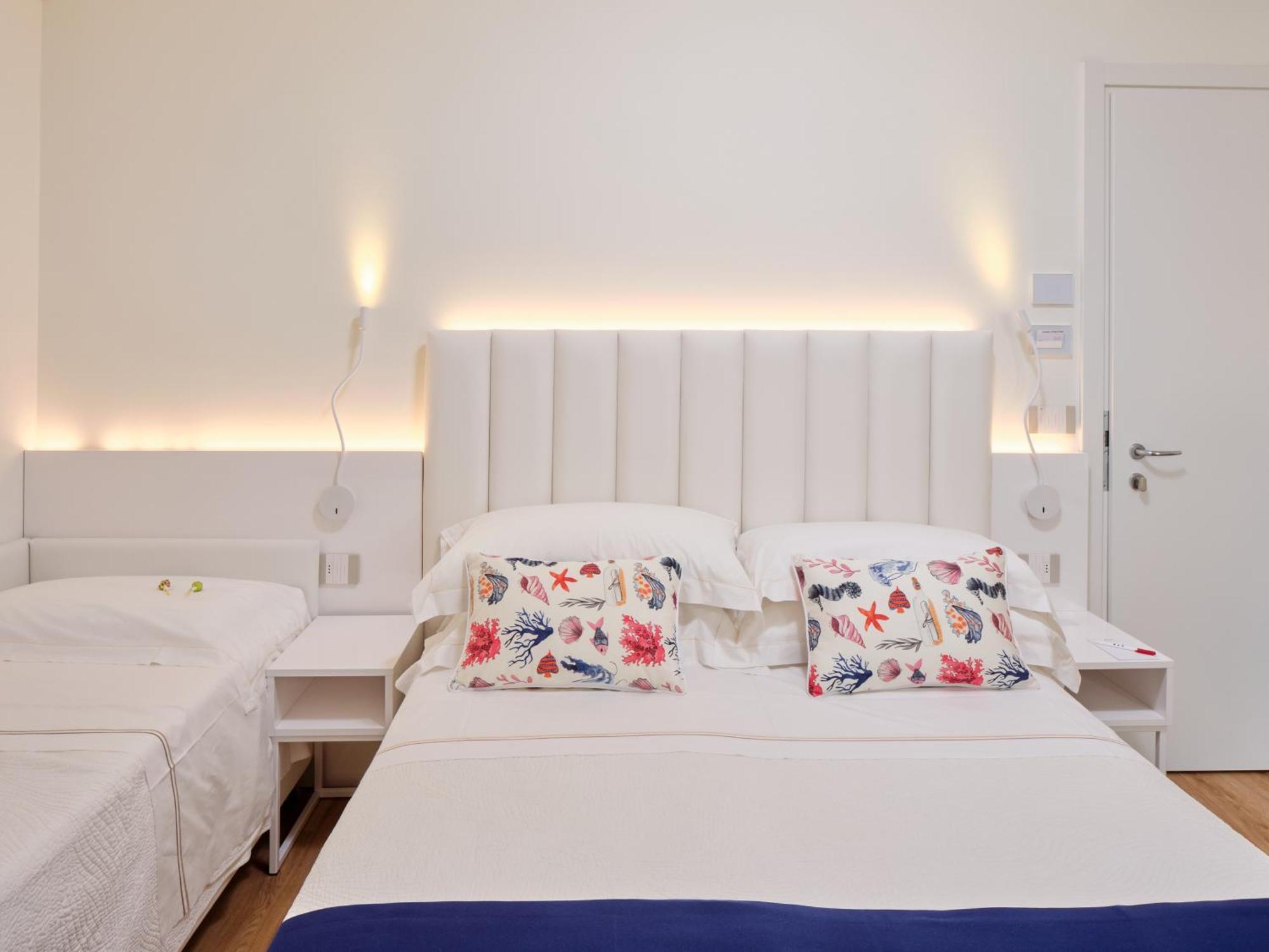 Una Hotels Imperial Beach Hotel Marotta Luaran gambar