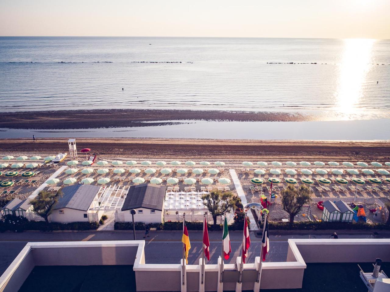 Una Hotels Imperial Beach Hotel Marotta Luaran gambar